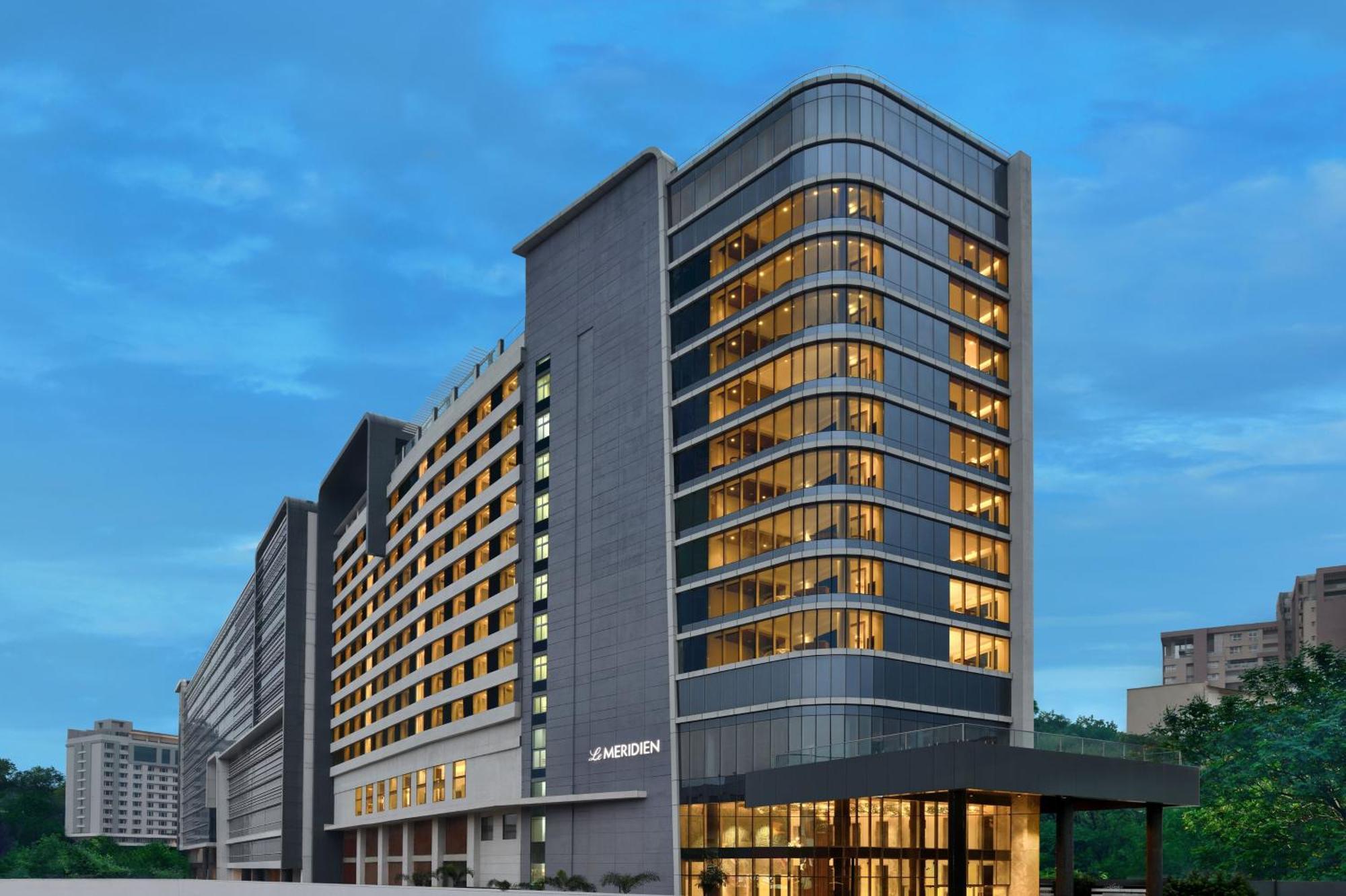 Le Meridien Гайдарабад Екстер'єр фото The hotel in 2016